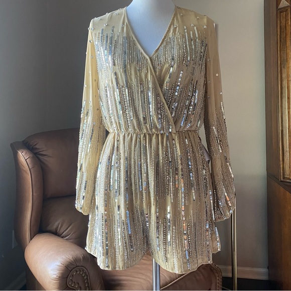 Ieena for Mac Duggal 10563 Long Sleeve Sparkle Beaded Sequin Surplice Romper NWT - Picture 12 of 12